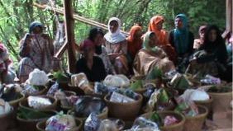 Yuk Ke Majalengka, Ada Wisata Ritual Sedekah Bumi yang Unik