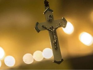 Terungkap, 3.000 Pedofil Beroperasi dalam Gereja Prancis!