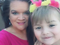 Kisah Balita Baik Hati, Bongkar Celengan demi Bantu Temannya