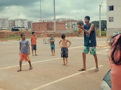 Tak Bisa Berhenti Tumbuh, Tinggi Badan Bocah 12 Tahun Ini 2,3 Meter