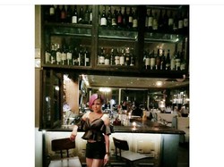 Pemilik Kedai Bakmi Janda yang Cantik ini Juga Eksis di Instagram