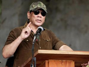 Duterte Pastikan Tewasnya Profesor Malaysia Terkait Militan pro-ISIS Duterte Pastikan Tewasnya Profesor Malaysia Terkait Militan pro-ISIS