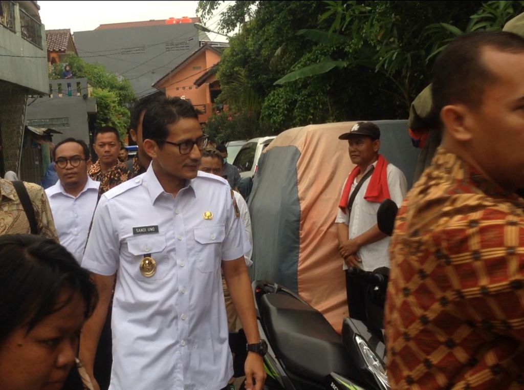 Polemik Drama Queen dan Janji Anies-Sandi Setop Reklamasi Polemik Drama Queen dan Janji Anies-Sandi Setop Reklamasi