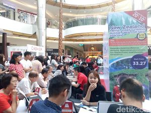Bank Mega Targetkan Transaksi Rp 30 M di Mega Travel Fair Surabaya Bank Mega Targetkan Transaksi Rp 30 M di Mega Travel Fair Surabaya