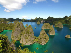 Bandara Marinda Diperbaiki, Raja Ampat Makin Mudah Diakses