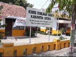Parpol di Brebes Ambil Copy-an KTP dari Kios Fotocopy hingga Leasing