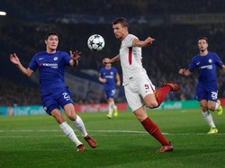 Chelsea Tak Lagi Kejar Dzeko