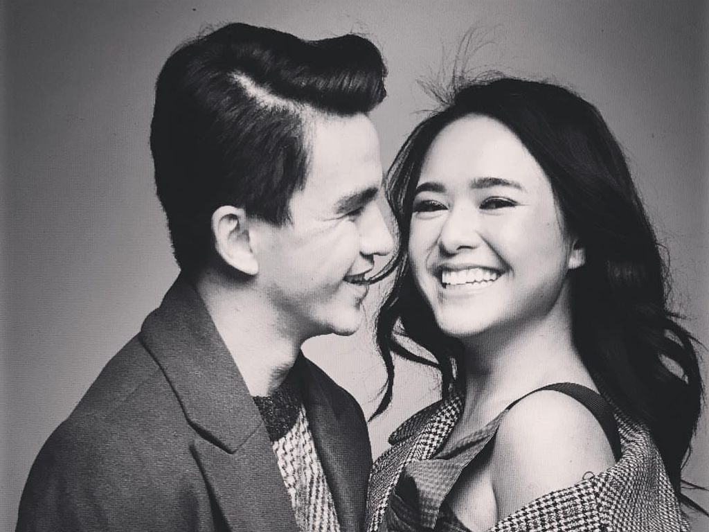 Amanda Manopo Makin Bahagia Usai Pacaran dengan Chris Laurent Amanda Manopo Makin Bahagia Usai Pacaran dengan Chris Laurent