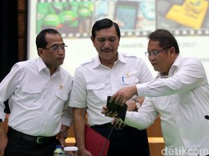 9 Poin Aturan Taksi Online yang Direvisi Pemerintah