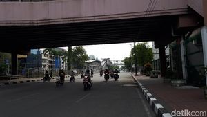 Foto: Di Sini Lokasi Emak-emak Topless Seruduk Bajaj yang Viral
