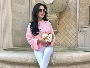 Syahrini Akhirnya Berangkatkan Umrah Korban First Travel, Tapi Belum Semuanya