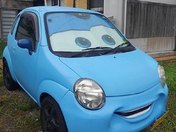 Hahaha, Bemper Suzuki Bisa Senyum Kayak Lightning McQueen