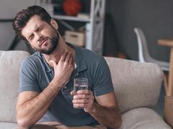 Jakun Seperti Mengganjal Saat Menelan Ludah