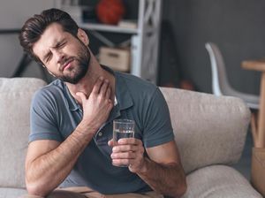 Tenggorokan Sakit dan Gatal Tiap Bangun Tidur, Gimana Mengatasinya Dok? Tenggorokan Sakit dan Gatal Tiap Bangun Tidur, Gimana Mengatasinya Dok?