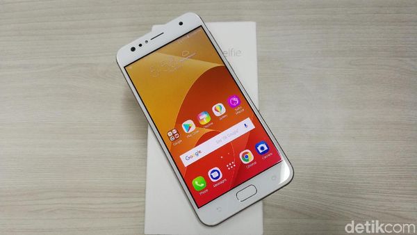 Unboxing Asus Zenfone 4 Selfie