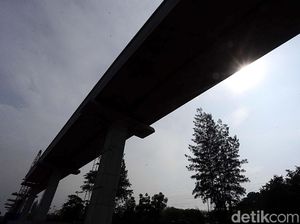 Pembangunan LRT Jabodebek Terus Bergerak
