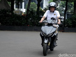 Jonan Suka Motor Listrik Gesits, Segera Lapor Jokowi