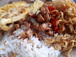 Ini yang Perlu Kita Lengkapi Saat Beri Anak Sarapan Nasi Uduk