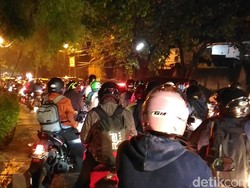 Kemang Utara Banjir, Lalin Macet hingga Kemang Timur