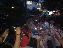 Para Zombie Bandung Tiba di Jakarta Tuntut Status Karyawan Tetap