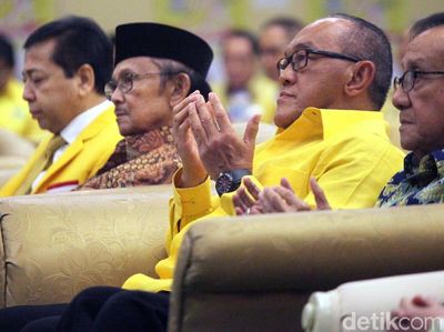 Novanto hingga Habibie Hadiri Seminar Fraksi Golkar MPR