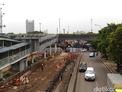 Proyek Underpass Mampang Terancam Molor, Macetnya Makin Jadi!