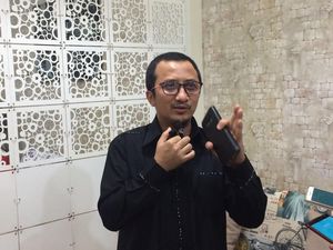 Yusuf Mansur dan Mamah Dedeh Ulama Paling Populer di Kalangan Muda Yusuf Mansur dan Mamah Dedeh Ulama Paling Populer di Kalangan Muda