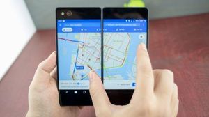 Inilah Android Lipat Pertama di Dunia, Norak Atau Hebat?