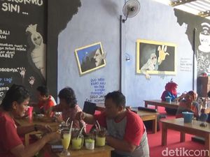 Rasakan Sensasi Seram Sambil Makan Nasi Jagung di Cafe Dedemit