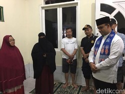 Anies Melayat ke Warga Cipete yang Tewas Tersetrum karena Banjir