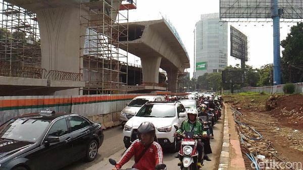 Potret Flyover Pancoran dan Underpass Matraman yang Bakal Molor