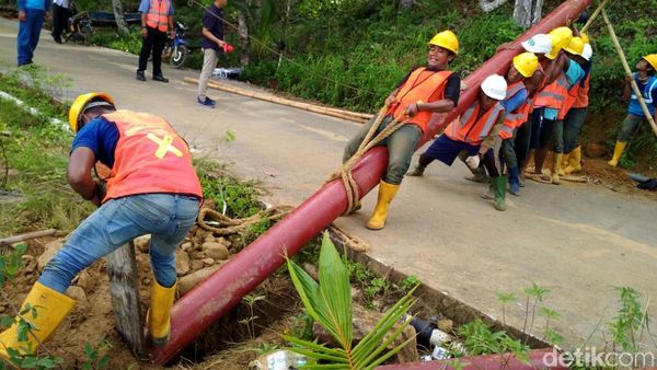 Begini Perjuangan PLN Pasok Listrik di Pulau Terluar RI