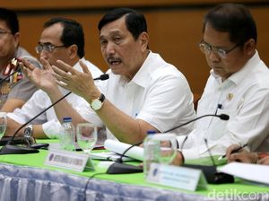 Revisi Aturan Taksi Online, Luhut: Semua Pihak Dilibatkan Revisi Aturan Taksi Online, Luhut: Semua Pihak Dilibatkan