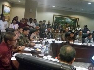 Menhan: Marawi Sudah Aman, Waspadai Militan Lari ke Indonesia Timur Menhan: Marawi Sudah Aman, Waspadai Militan Lari ke Indonesia Timur
