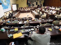 Rapat di Komisi II DPR, FPI dan HTI Tolak Perppu Ormas