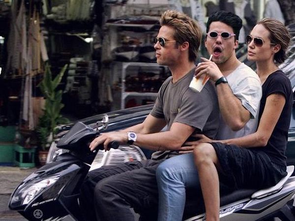 Gokil! Pria Ini Ubah Foto Ikonik Jadi Lucu