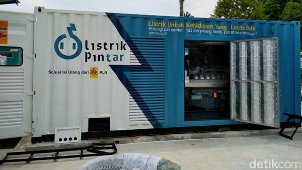 Kisah Perjuangan PLN Terangi Pulau Tiga Timur
