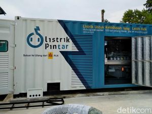 Kisah Perjuangan PLN Terangi Pulau Tiga Timur