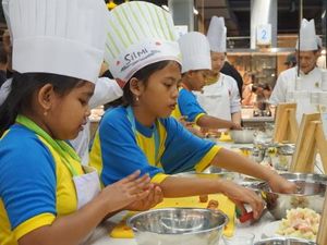 Di Hari Chef Sedunia 2017, Nestle Ajak Siswa SD Makan Banyak Buah dan Sayur Di Hari Chef Sedunia 2017, Nestle Ajak Siswa SD Makan Banyak Buah dan Sayur