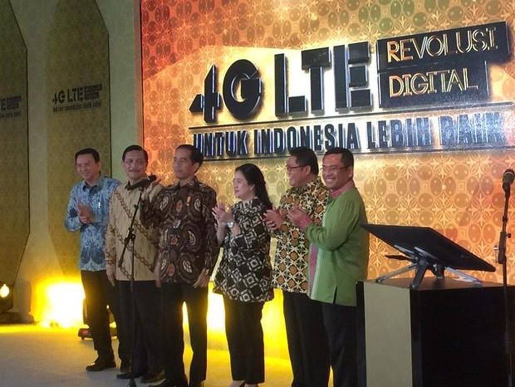Gebrakan Infrastruktur Telekomunikasi di Era Jokowi Gebrakan Infrastruktur Telekomunikasi di Era Jokowi