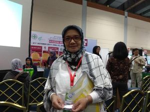 Fatin Berbagi Kisah Berjuang Bersama Pepeng Berdamai dengan Multiple Sklerosis Fatin Berbagi Kisah Berjuang Bersama Pepeng Berdamai dengan Multiple Sklerosis
