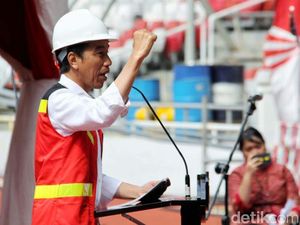 Jokowi: Universitas di Indonesia Harus Dobrak Kebiasaan Lama Jokowi: Universitas di Indonesia Harus Dobrak Kebiasaan Lama
