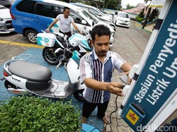 PLN bakal Beri Diskon Isi Daya Mobil Listrik