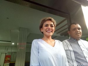 Curhat Nikita Mirzani pada Uus tentang Cuitan Palsu Hina Panglima TNI Curhat Nikita Mirzani pada Uus tentang Cuitan Palsu Hina Panglima TNI