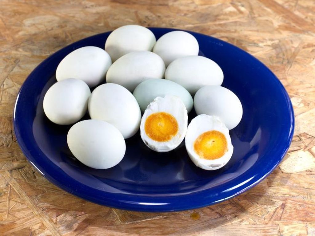 Kalori Telur Asin dan Telur Bebek Rebus, Ini Perbandingannya