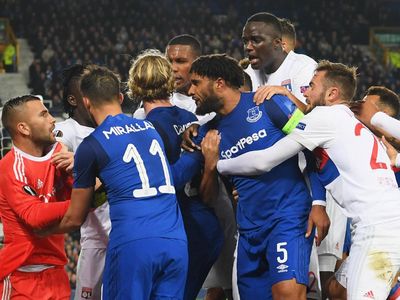 Ribut-Ribut Pemain Everton dan Lyon di Goodison Park