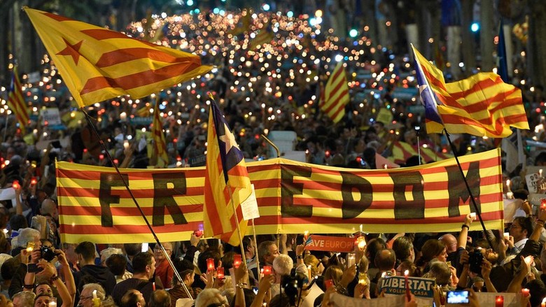 Uni Eropa Lepas Tangan Soal Krisis Catalunya Uni Eropa Lepas Tangan Soal Krisis Catalunya