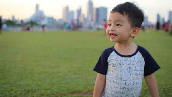 Senyummu Bikin Bunda Selalu Semangat, Nak... 