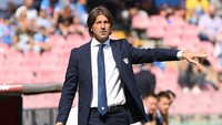 Massimo Rastelli jadi pelatih pertama di Serie A musim ini yang dipecat. Dia lengser dari kursi pelatih Cagliari pada 17 Oktober 2017 setelah meraih empat kekalahan beruntun. (Foto: Francesco Pecoraro/Getty Images)