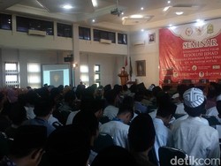 Peringati Hari Santri, Ketua MPR Bedah Pemikiran Hasyim Asari